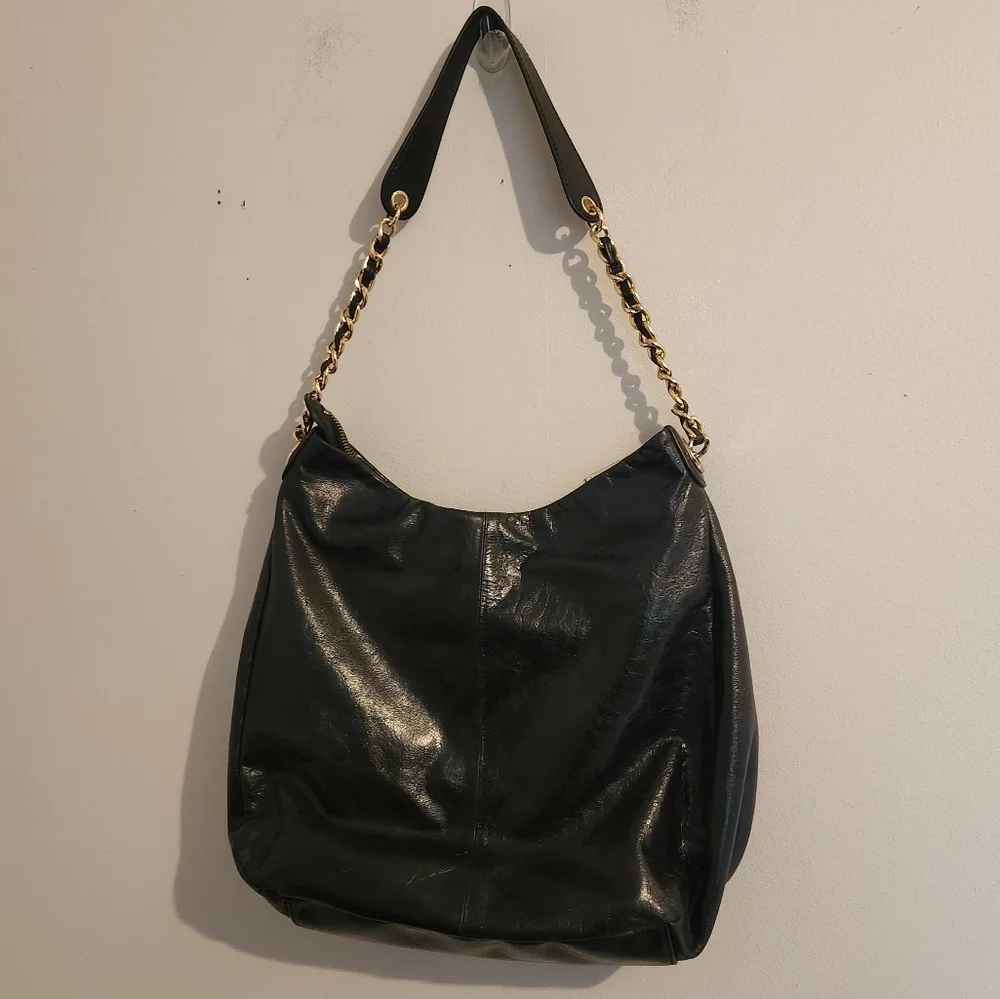 Badgley Mischka‎ Black Leather Shoulder Bag Gold Chain Strap & Hardware